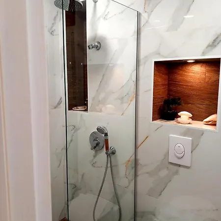 Deluxe Apartment-center Varna